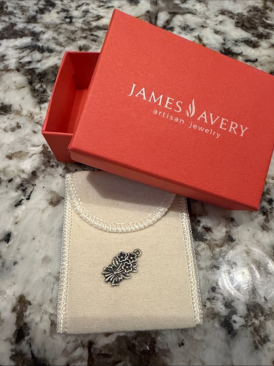 James Avery Jewelry - James Avery Silver Bouquet of Flowers Charm (engraved)